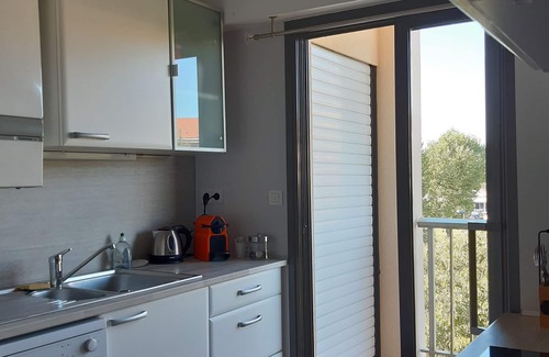 Le Cannet Apartment | Quiet apartment crossing