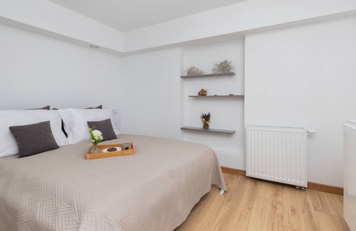 Gdynia Apartment | Quiet Apartment in Gdynia by Renters