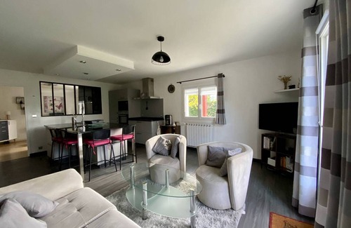 Hasparren Apartment | Quiet apartment in Hasparren with garden and Wi-Fi, 4 sleeps
