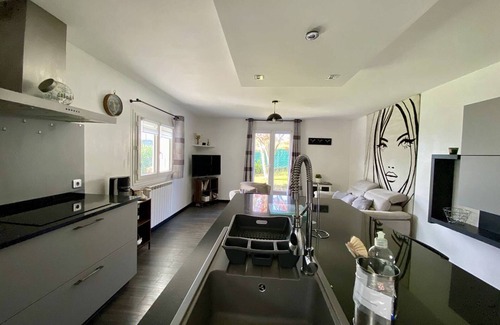 Hasparren Apartment | Quiet apartment in Hasparren with garden and Wi-Fi, 4 sleeps