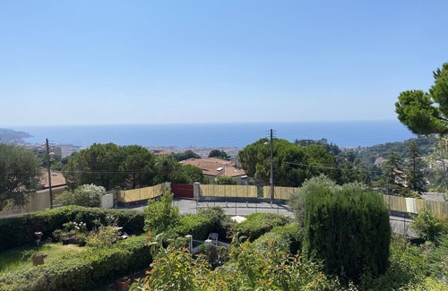 Saint Pierre de Feric Apartment | Quiet apartment with beautiful view