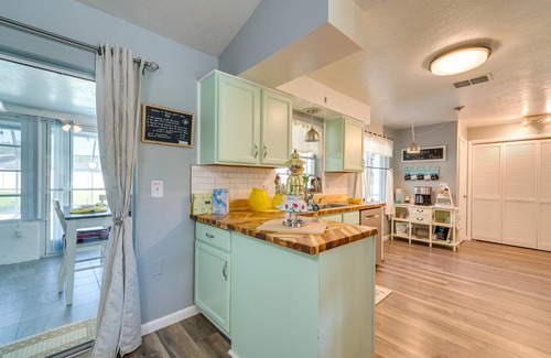 Pine Ridge House | Quiet Beverly Hills Vacation Rental w/Pool & Spa!