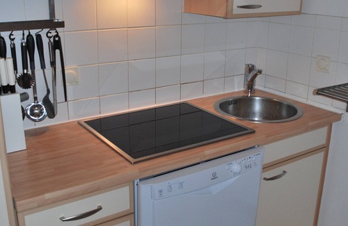 Wahring Apartment | quiet but central flat, 75qm, excellent infastructure, dogs allowed
