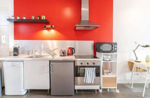 Saint Michel - Mairie Apartment | Quiet & central duplex apartment Wifi near Rhône & Parc Blandan