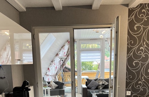 Dahn Apartment | Quiet, central location overlooking the Jungfernsprung and family friendly.