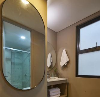Financial District Apartment | Quiet Comfort with City Access in Chapinero Stay