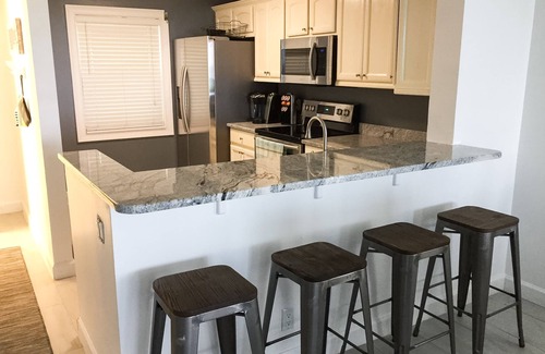 Hutchinson Island South Condo | Quiet Condo On the Atlantic Ocean