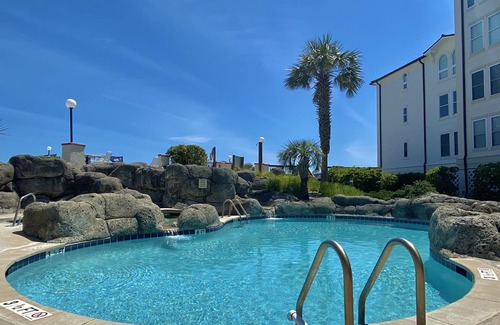 North Topsail Beach Condo | Quiet Condo with Resort-Style Amenities