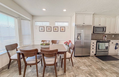 Taylorsville House | Quiet & Conveniently Located - 3 Bedrooms 2 Bathroom