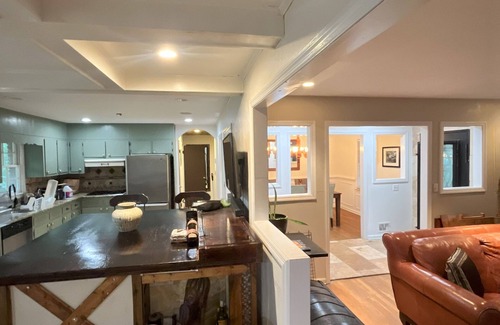 Cliftondale Cottage | QUIET COTTAGE n3 BEDROOM 2 BATH