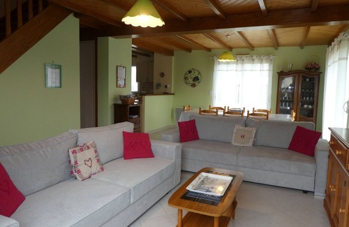 Le Croisic Cottage | Quiet cottage near beach and shops in Le Croisic with garden, Wi-Fi, 4 bedrooms