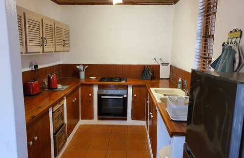 Centurion Cottage | Quiet Country Cottage, bordering a nature reserve