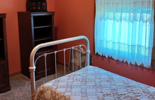 Akeley House | Quiet country location close to multiple lakes