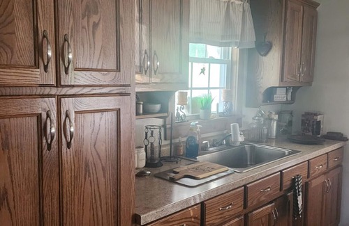 McArthur House | Quiet Country Retreat w/Horses, stocked pond & Spa Srv – Near Hocking Hillsn