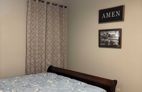 Buford House | Quiet, Cozy Bedroom + Living Room in Buford with AC