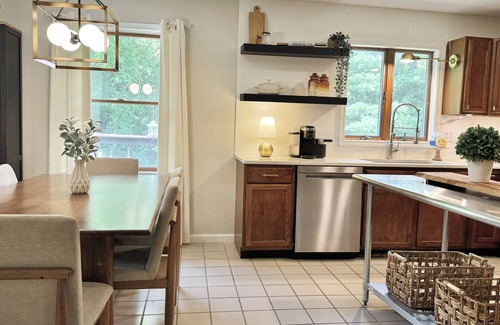 Murphysboro House | Quiet & Cozy Neighborhood Home