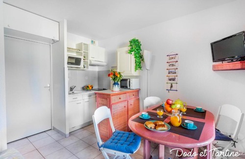 Les Bormettes Apartment | Quiet cute 1 bedroom with terrace - Dodo et Tartine