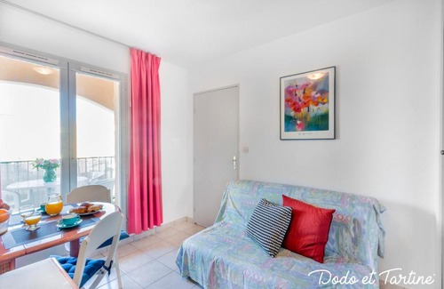 Les Bormettes Apartment | Quiet cute 1 bedroom with terrace - Dodo et Tartine