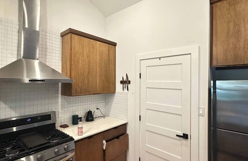 Rosewood House | Quiet East Austin Home