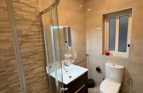 Zejtun House | Quiet Ensuite Room - Near Marsaskala & Airport
