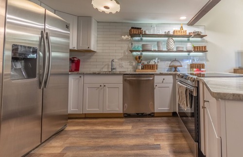 Fontana Condo | Quiet Escape to Abbey Springs