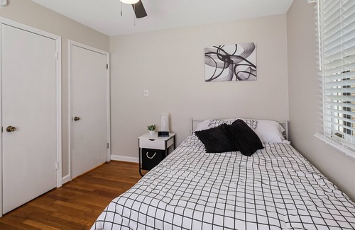 Mount Holly House | Quiet Escape Outside of the City