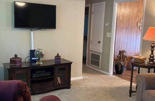Russellville House | Quiet family space close to town. In walking distance of the baseball fields.