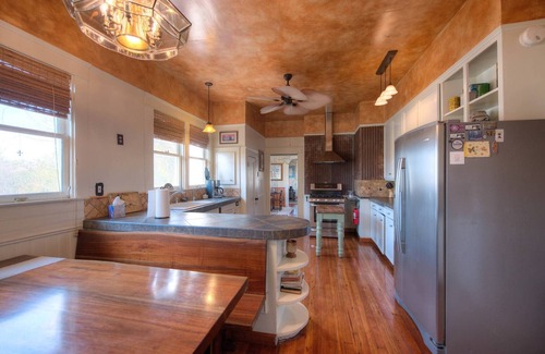 New Braunfels Villa | Quiet Farmhouse with Private Pond