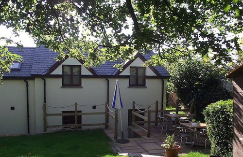 Chepstow Apartment | Quiet getaway in Monmouthshire countryside