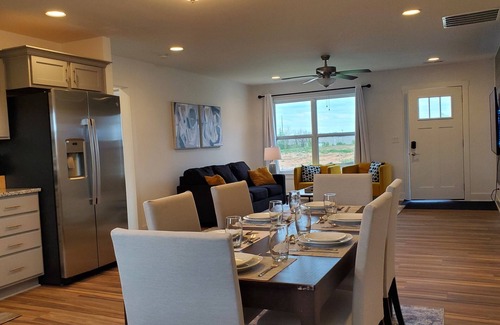 Jeffersonville House | 💥 Quiet Getaway - Minutes to Expo Center 💥
