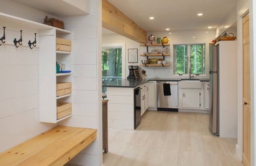 Hillsdale House | Quiet Guest House In The Green River Valley