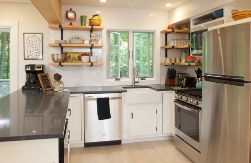 Hillsdale House | Quiet Guest House In The Green River Valley