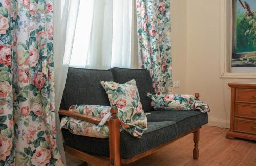 Nea Propontida Apartment | Quiet home in Nea Gonia off the beaten track