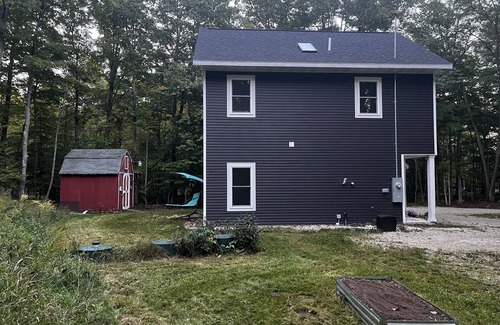 Baileys Harbor House | Quiet Home in the woods