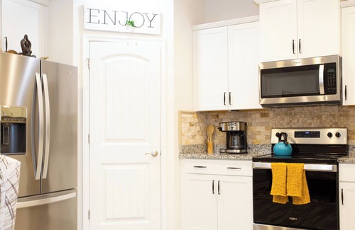 Mebane House | Quiet Home near outlets and lake