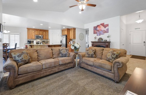 La Verkin House | Quiet Home Near Zion - Wifi - Self Checkin/Out - Outdoor Fire Pit & Grill