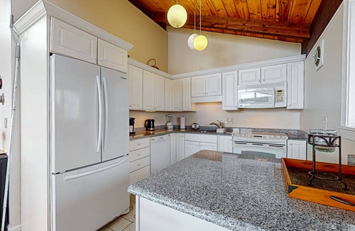 Plymouth House | Quiet home with ocean views, access to beach, deck, W/D, AC, & games