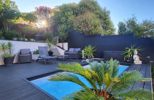 La Bouverie House | Quiet house with pool, close to beaches and shops.