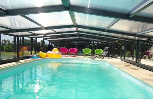 Ergue-Gaberic House | quiet house covered swimming pool, heated from May 1 to September 15