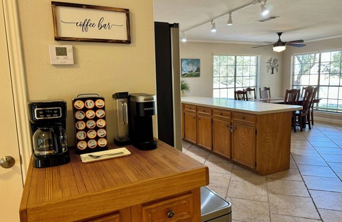 Horseshoe Bay House | Quiet House in Horseshoe Bay - Boat Friendly Parking