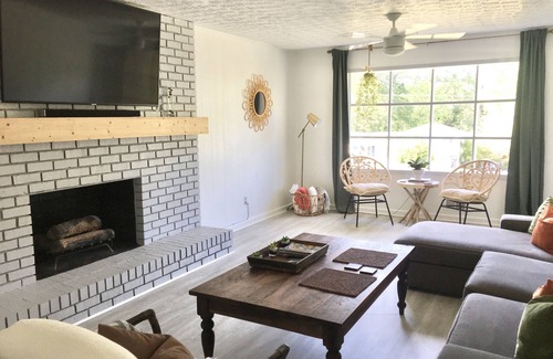 Woodstock House | Quiet house near Downtown Woodstock