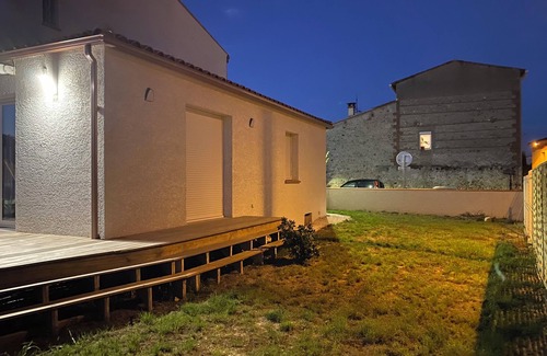 Palau-del-Vidre House | Quiet house with jacuzzi in a typical southern village