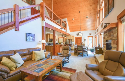 Leadville House | Quiet Leadville Home on 3 Acres w/Gas Grill!
