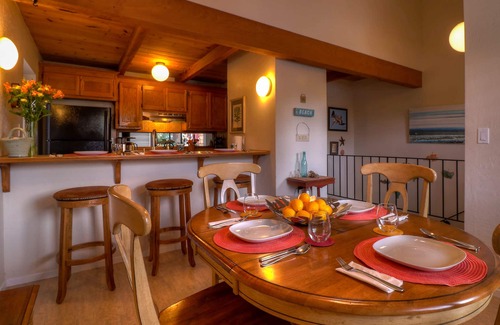 Seabright House | Quiet Neighborhood Townhouse, 4 Blocks To Seabright Beach, Santa Cruz Boardwalk