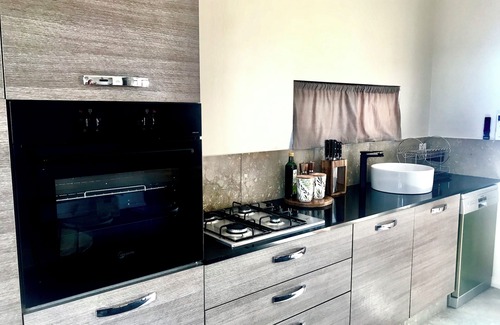Kalbarri House | Quiet Oasis, Walk to the Beach and cafes. Stylish and Modern