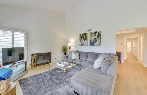 Palm Desert Apartment | Quiet Palm Desert Condo Workspace and Pool Access!