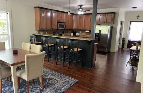 Wedowee House | Quiet Peaceful Lakefront Home on Lake Wedowee