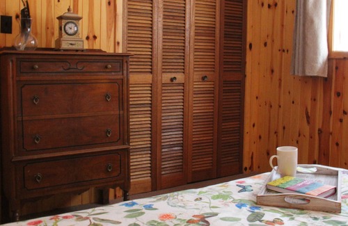 Highlands East Cottage | Quiet, private lake getaway in Haliburton County - Loon Call Landing