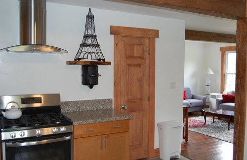 Waldoboro House | Quiet quaint cape house nestled between two coves