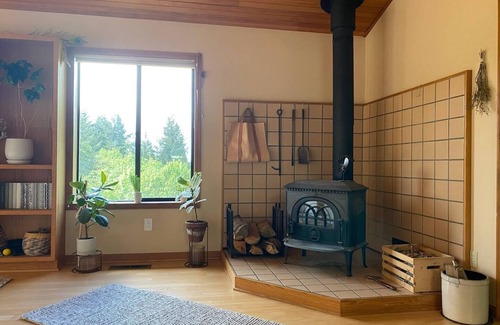 Portland House | Quiet, Remote Workplace for Working Professionals